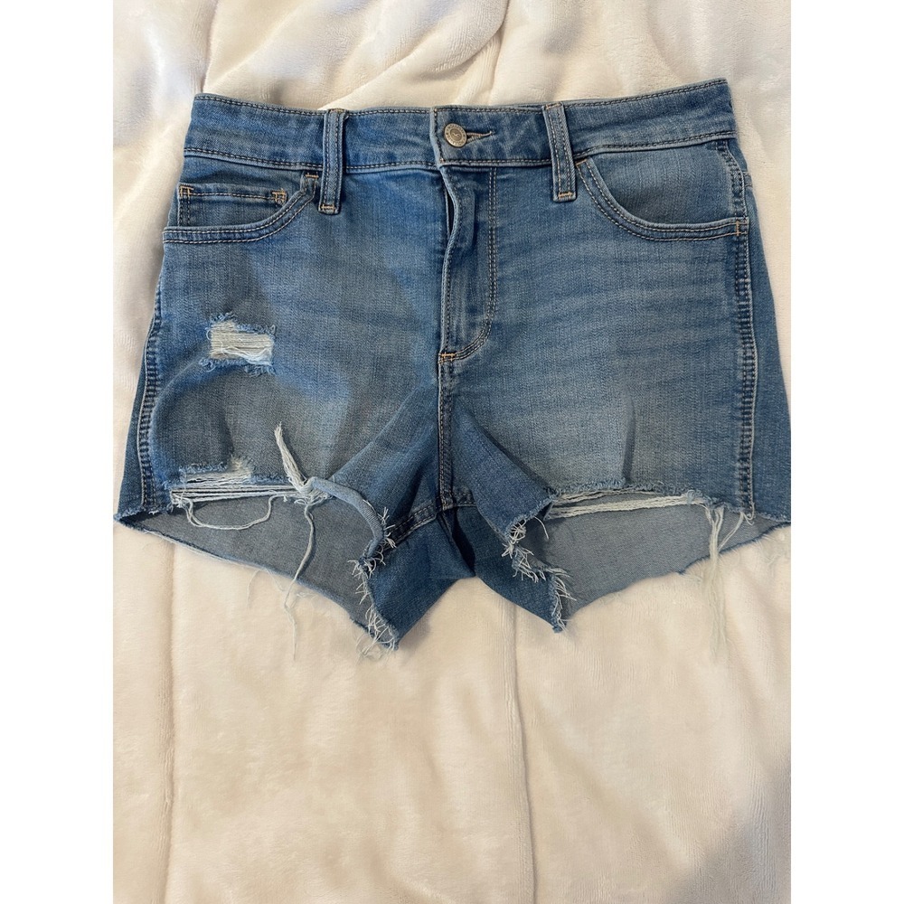 Hollister cut off shorts‎